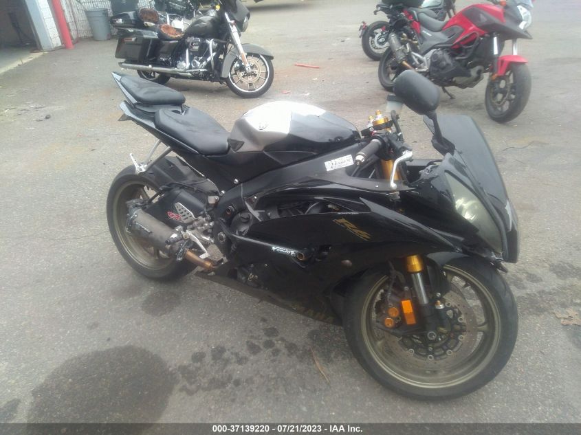 2008 YAMAHA YZFR6 JYARJ16E38A009435