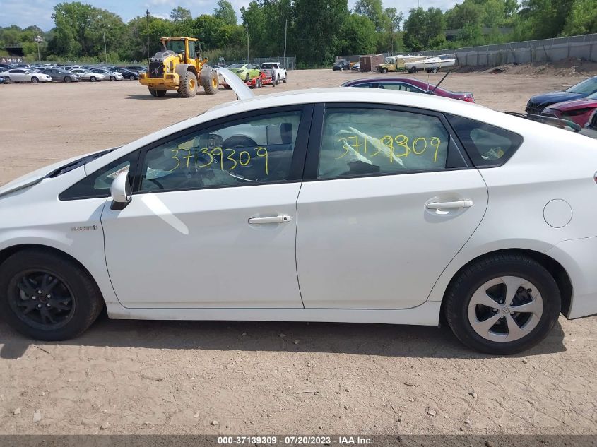 2015 TOYOTA PRIUS FOUR - JTDKN3DU0F0415403