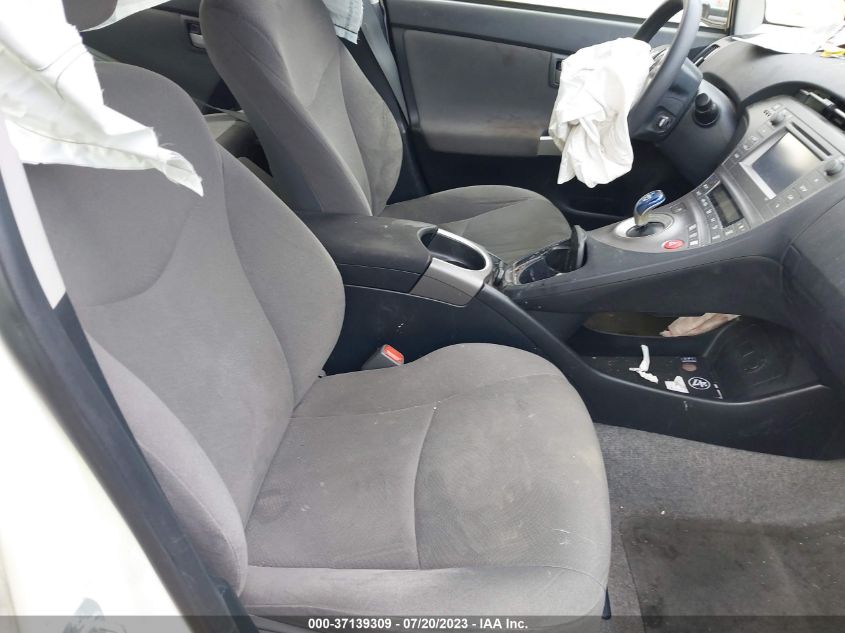 2015 TOYOTA PRIUS FOUR - JTDKN3DU0F0415403