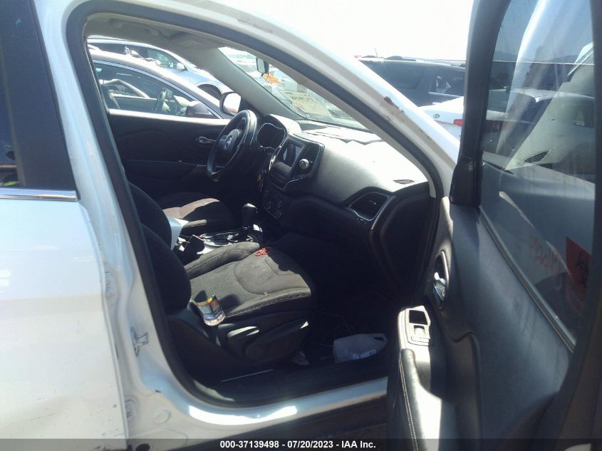 2019 JEEP CHEROKEE LATITUDE - 1C4PJMCB5KD306946