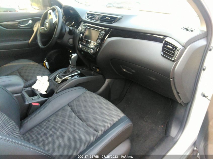2022 NISSAN ROGUE SPORT SV - JN1BJ1BW5NW491590