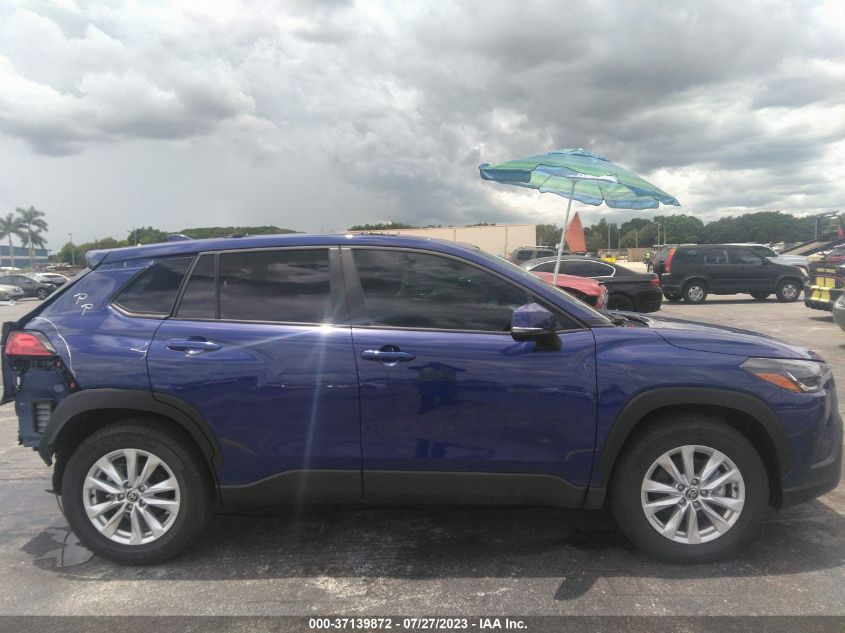 2023 TOYOTA COROLLA CROSS LE - 7MUBAAAG7PV037843