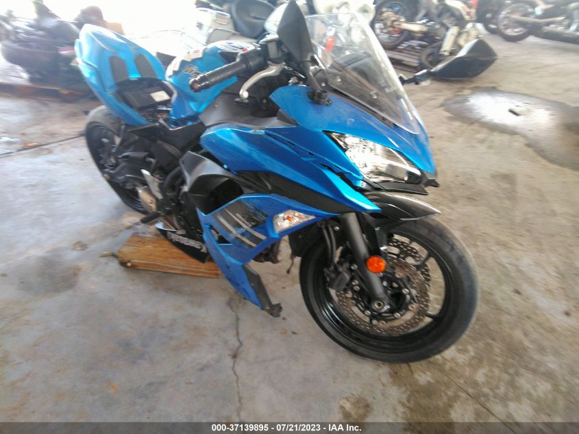 2018 KAWASAKI EX650 J - JKAEXEJ16JDA02879