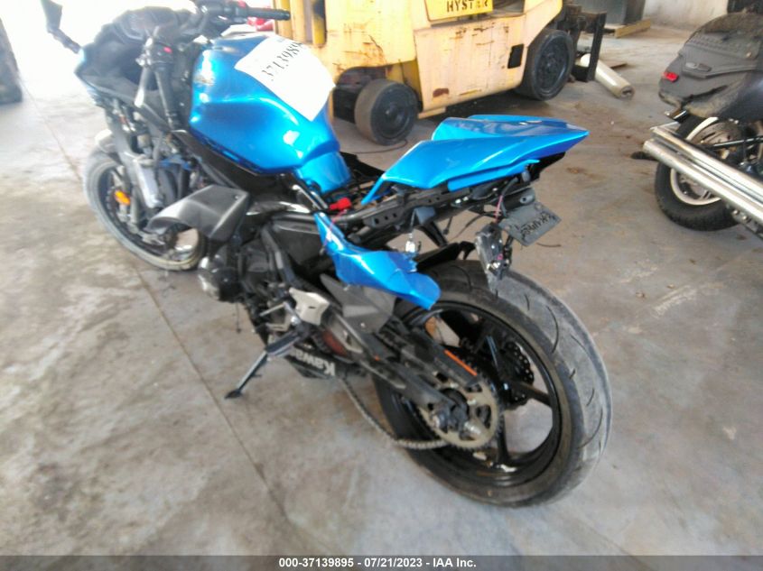 2018 KAWASAKI EX650 J - JKAEXEJ16JDA02879