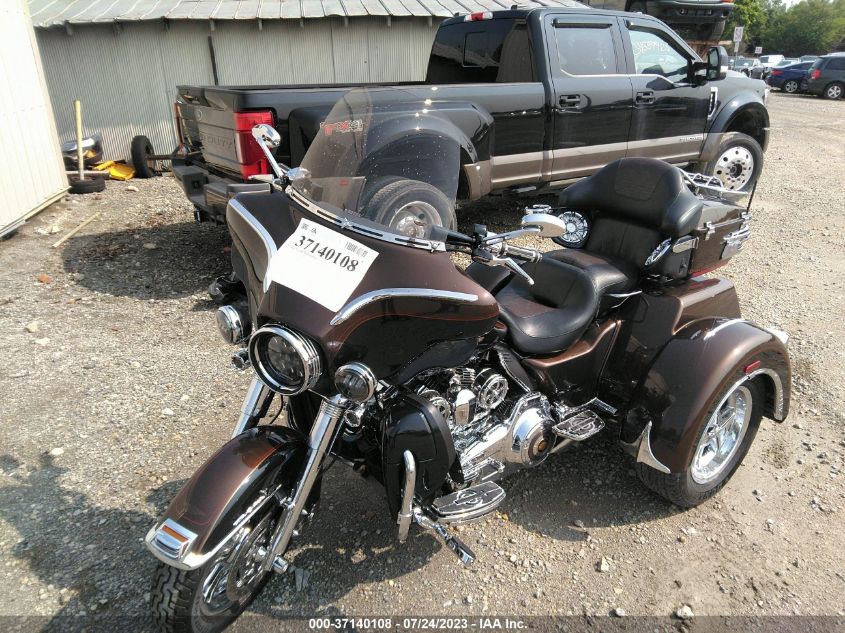 2013 HARLEY-DAVIDSON FLHTCUTG TRI GLIDE ULTRA CLSS/ANNV 1HD1MAM26DB851979