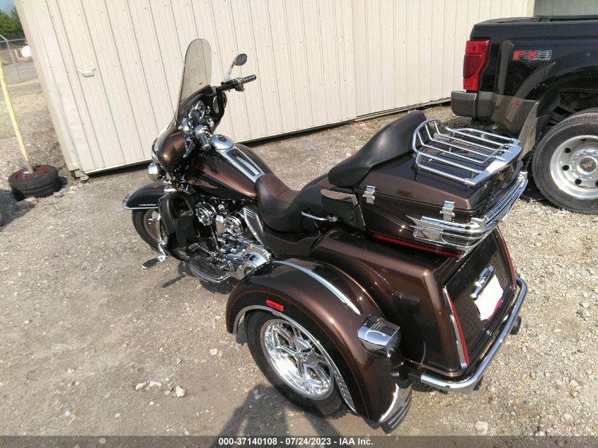 2013 HARLEY-DAVIDSON FLHTCUTG TRI GLIDE ULTRA CLSS/ANNV 1HD1MAM26DB851979