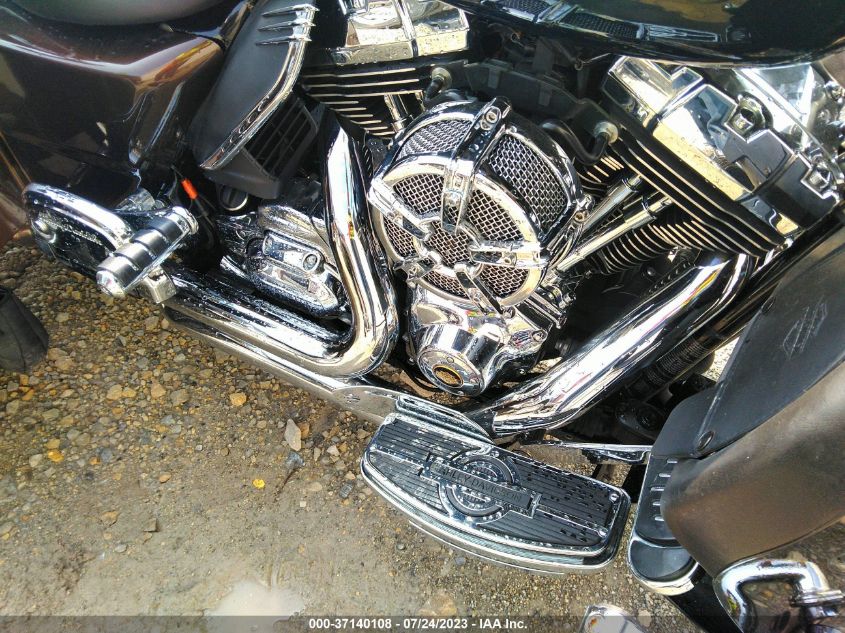 2013 HARLEY-DAVIDSON FLHTCUTG TRI GLIDE ULTRA CLSS/ANNV 1HD1MAM26DB851979