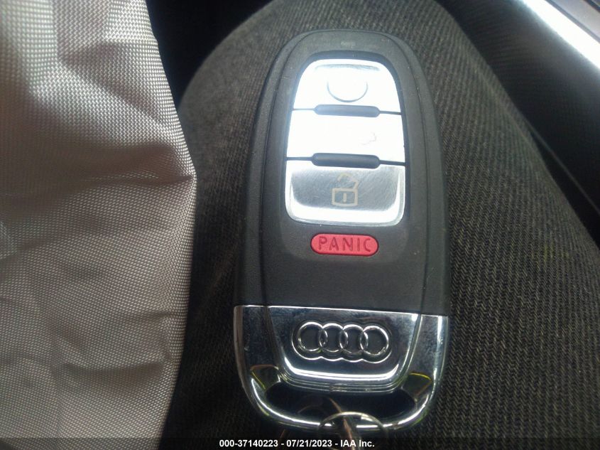 2013 AUDI A4 PREMIUM - WAUBFAFL2DN045591