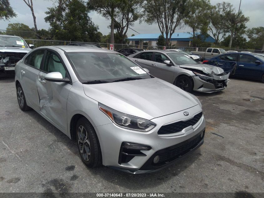 3KPF24AD5ME320778 Kia Forte FE/LXS