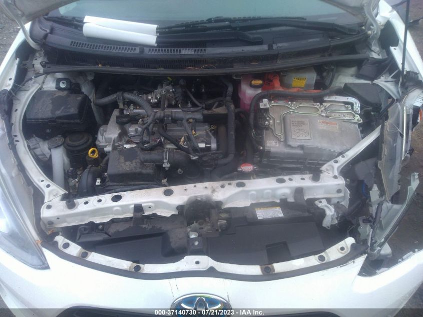 2015 TOYOTA PRIUS C - JTDKDTB37F1111007