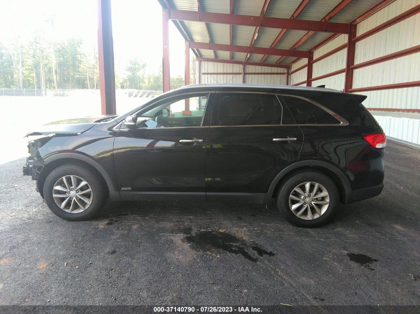 2017 KIA SORENTO LX - 5XYPGDA32HG217887