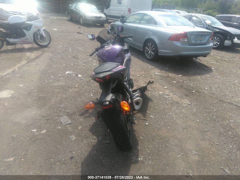 2023 YAMAHA YZFR3 A MH3RH18Y0PK012410
