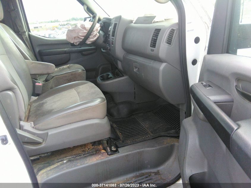 2015 NISSAN NV 1500/2500 - 1N6BF0KM2FN803179