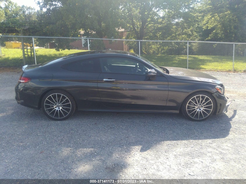 VIN WDDWJ8DB4KF777675 2019 MERCEDES-BENZ C-CLASS C 300