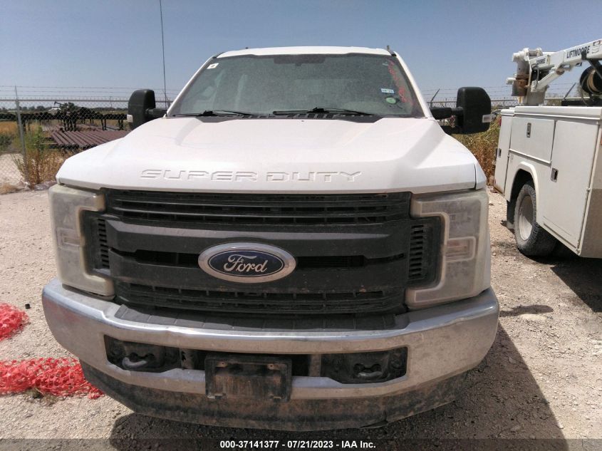 2017 FORD SUPER DUTY F-250 SRW LARIAT/PLATINUM - 1FT7W2B64HEE35306