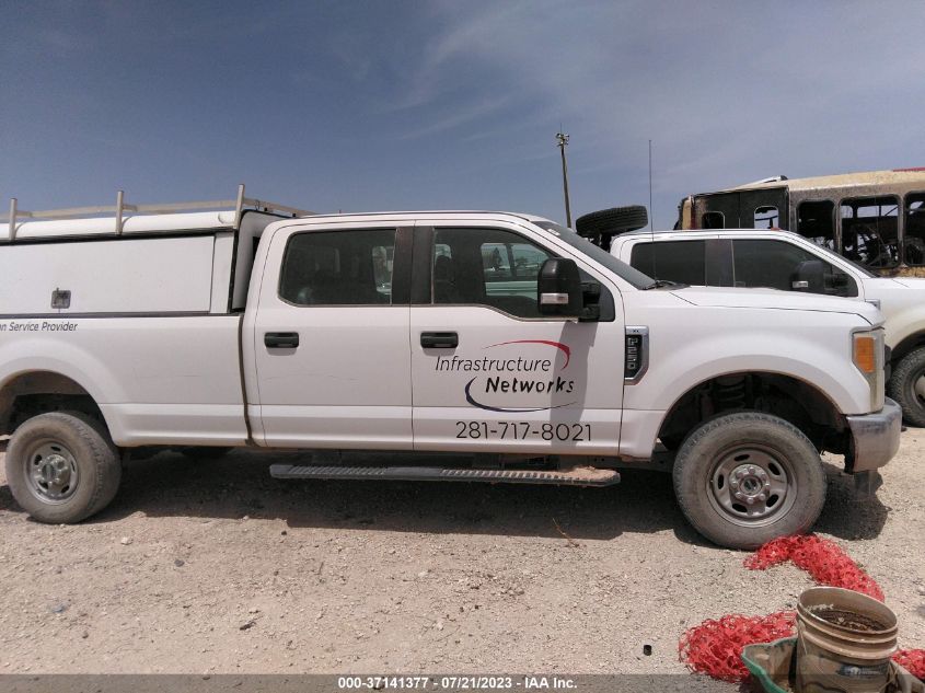 2017 FORD SUPER DUTY F-250 SRW LARIAT/PLATINUM - 1FT7W2B64HEE35306