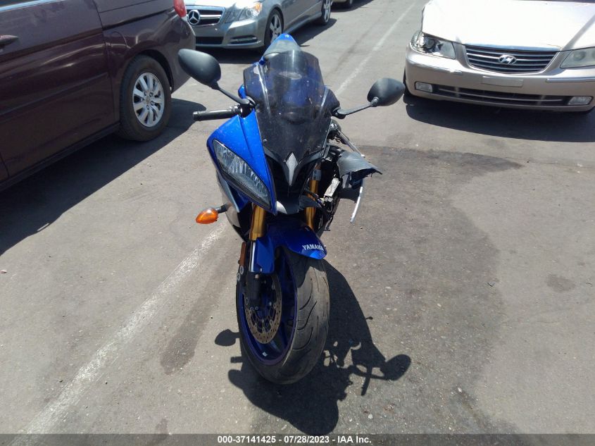 2016 YAMAHA YZFR6 C JYARJ16Y1GA010396