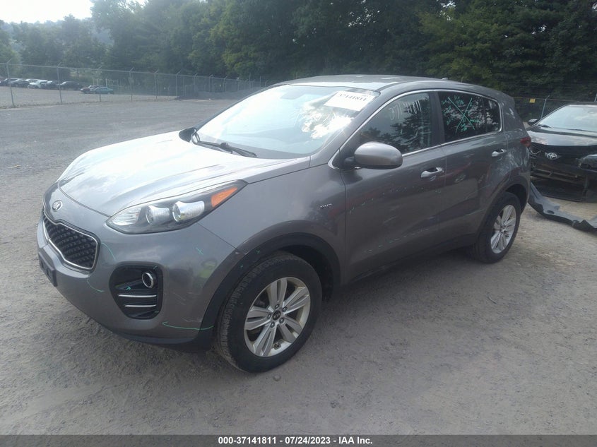 VIN KNDPMCAC0J7463696 2018 KIA SPORTAGE LX