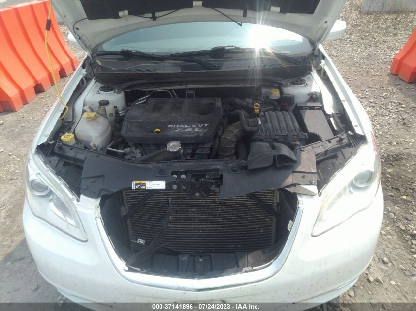2014 CHRYSLER 200 LX - 1C3CCBAB7EN231024