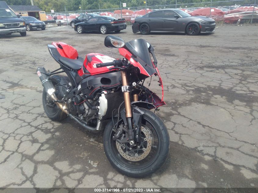 2006 SUZUKI GSX-R1000 - JS1GT76A562110757