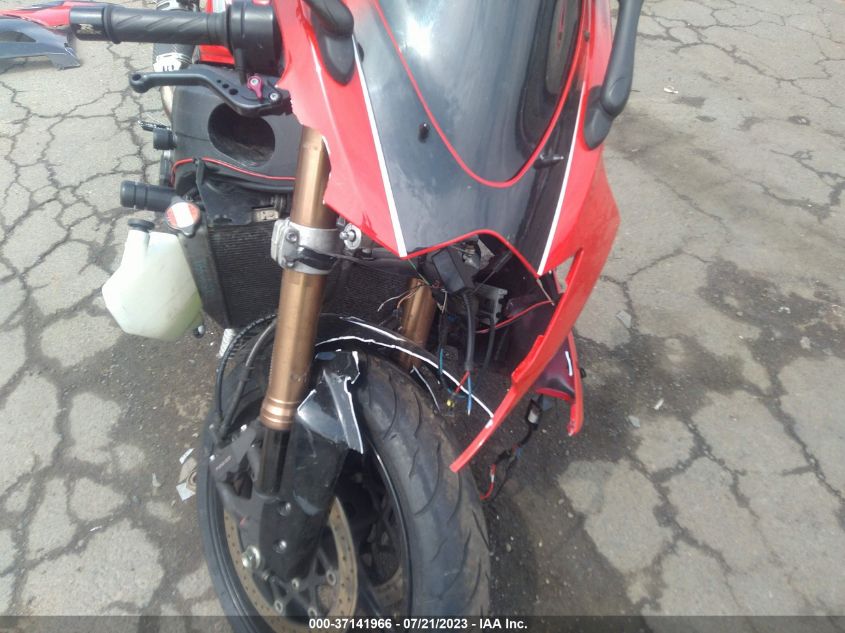2006 SUZUKI GSX-R1000 - JS1GT76A562110757