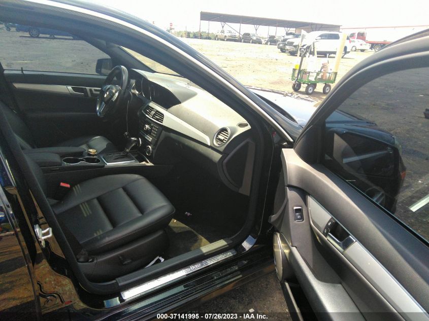 2013 MERCEDES-BENZ C-CLASS C 250 - WDDGF4HB2DR269408