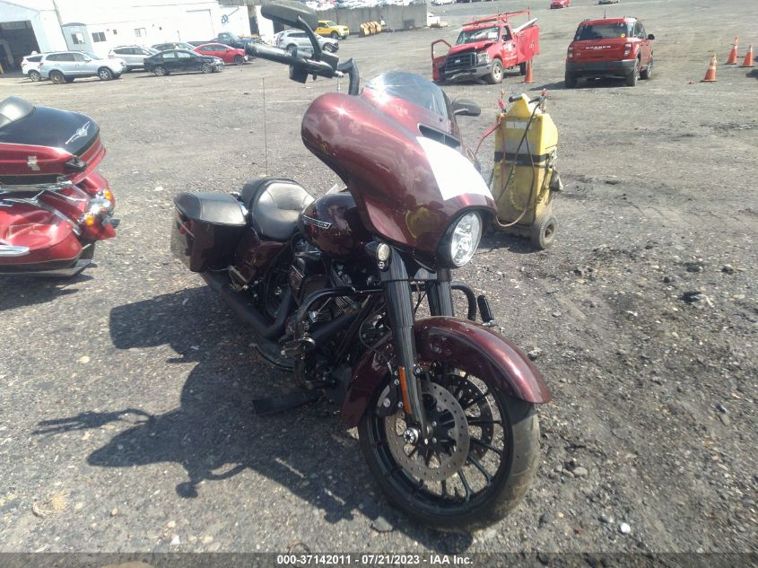 2018 HARLEY-DAVIDSON FLHXS STREET GLIDE SPECIAL - 1HD1KRC18JB672612