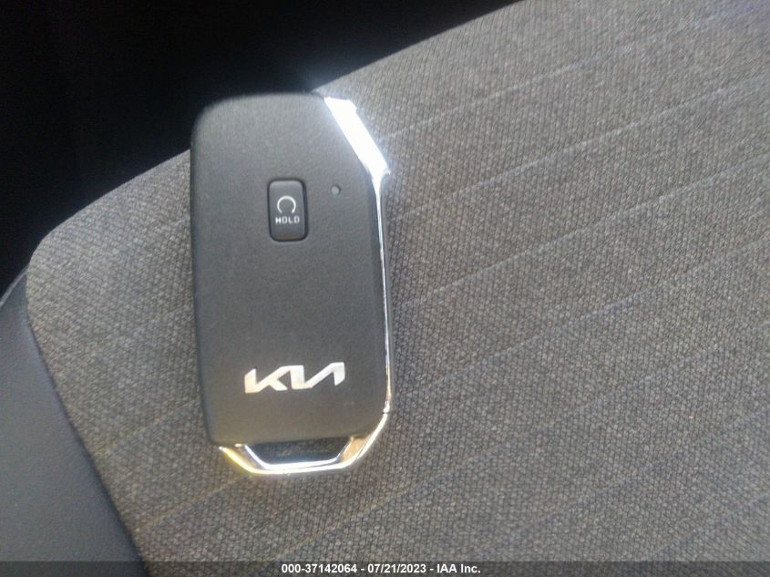 2022 KIA SELTOS S - KNDEU2AA6N7261371