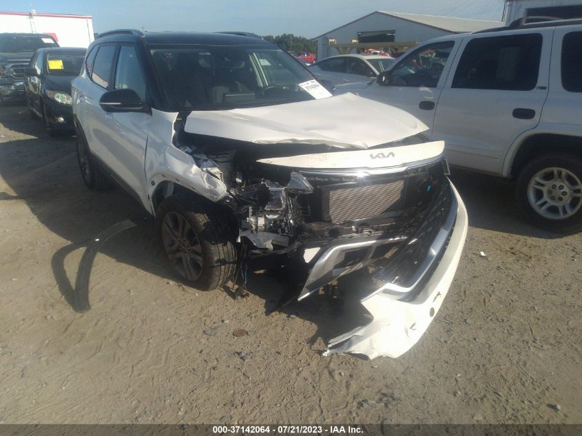 2022 KIA SELTOS S - KNDEU2AA6N7261371