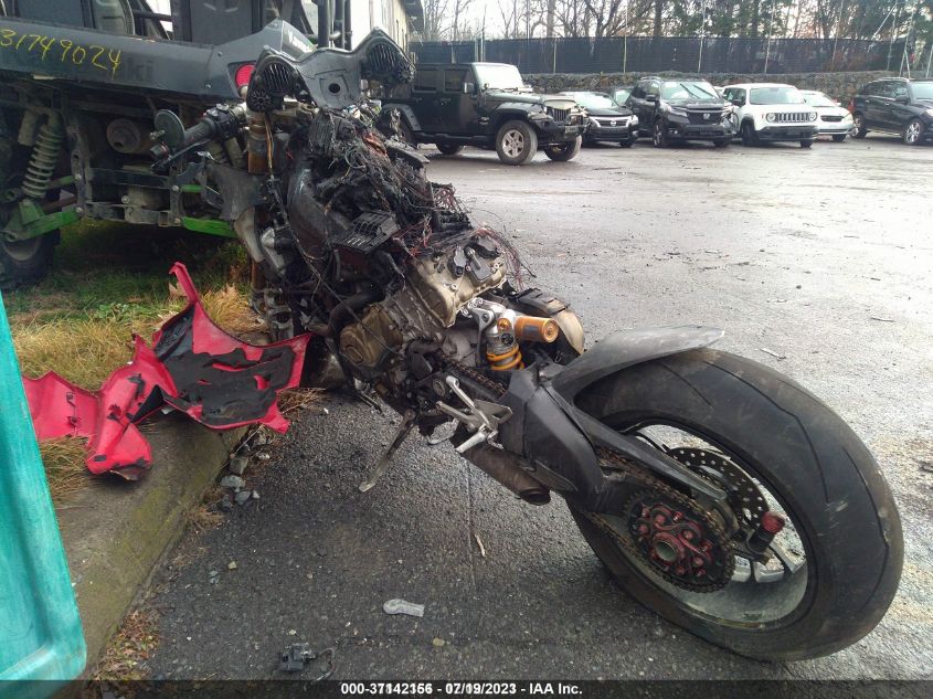 2019 DUCATI PANIGALE V4 R - ZDMDAGSW6KB010553