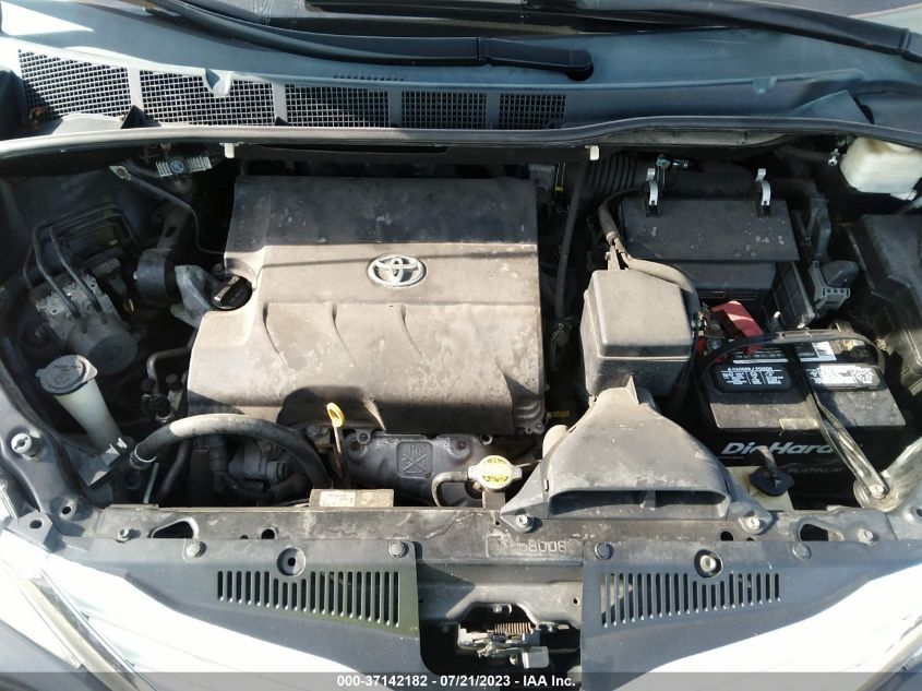 5TDYK3DC4BS172616 2011 TOYOTA SIENNA, photo no. 10