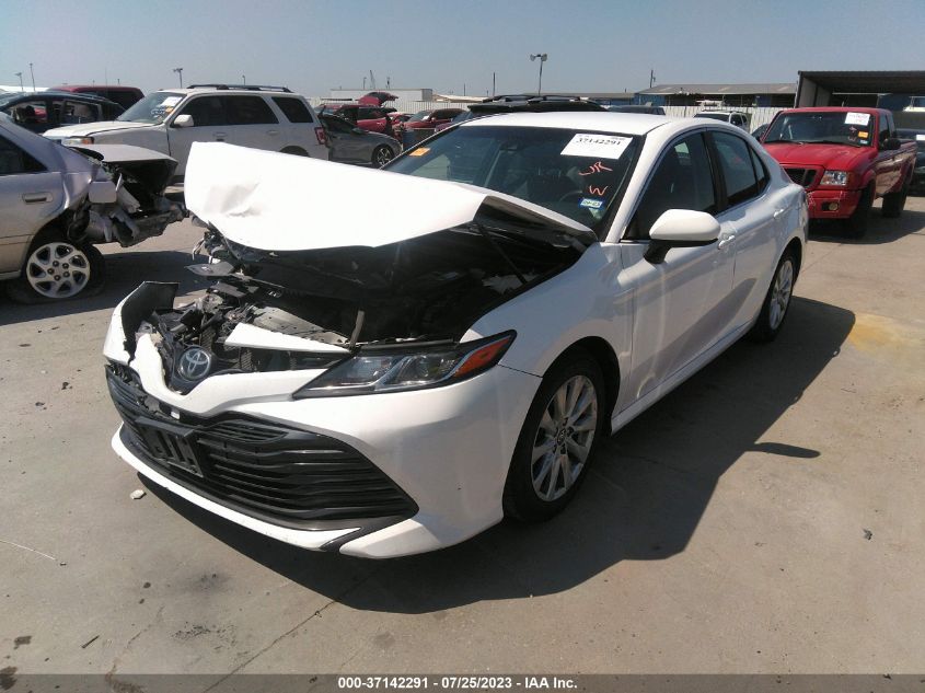 2018 TOYOTA CAMRY LE/SE/XLE/L - 4T1B11HK1JU585176