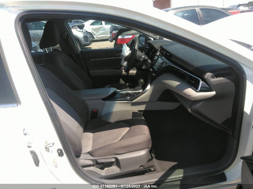 2018 TOYOTA CAMRY LE/SE/XLE/L - 4T1B11HK1JU585176