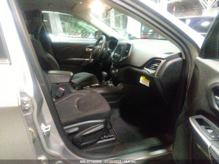 2019 JEEP CHEROKEE LATITUDE - 1C4PJMCB2KD449448