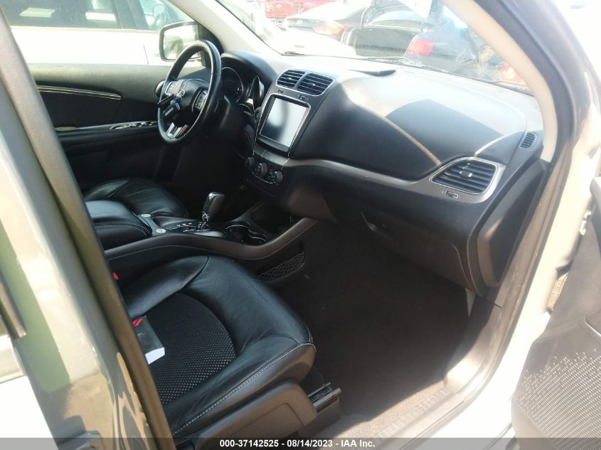 2020 DODGE JOURNEY CROSSROAD - 3C4PDCGB2LT267420
