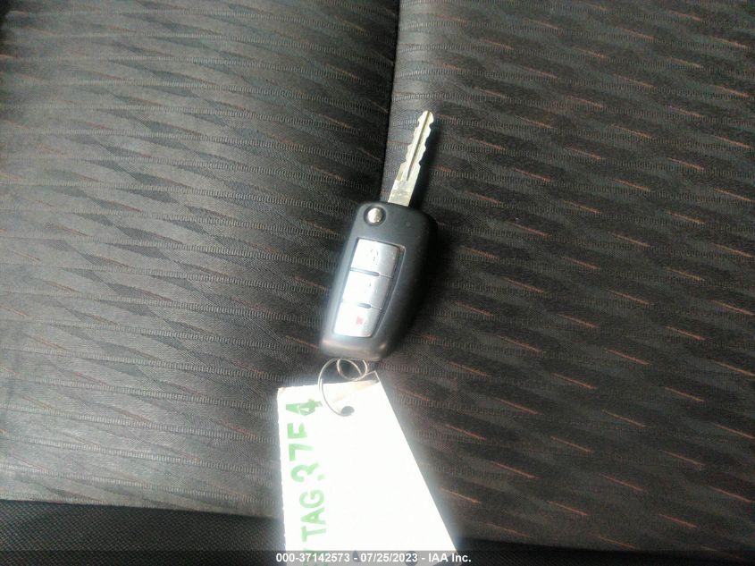 2017 NISSAN ROGUE S - KNMAT2MT6HP520170