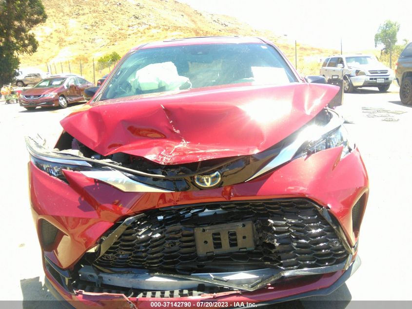 2021 TOYOTA SIENNA XSE - 5TDDRKECXMS021981