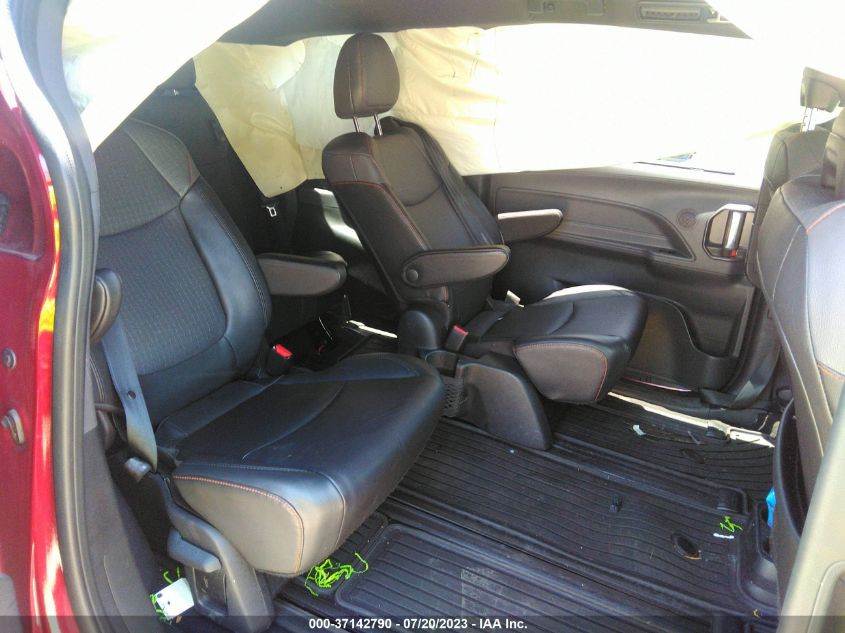 2021 TOYOTA SIENNA XSE - 5TDDRKECXMS021981