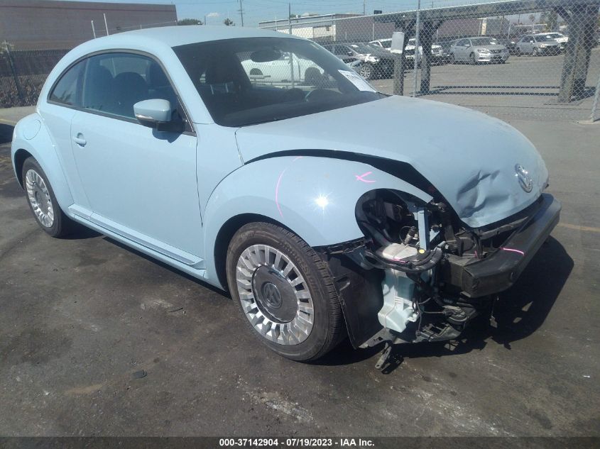 2014 VOLKSWAGEN BEETLE COUPE 2.5L - 3VWJP7AT2EM623574