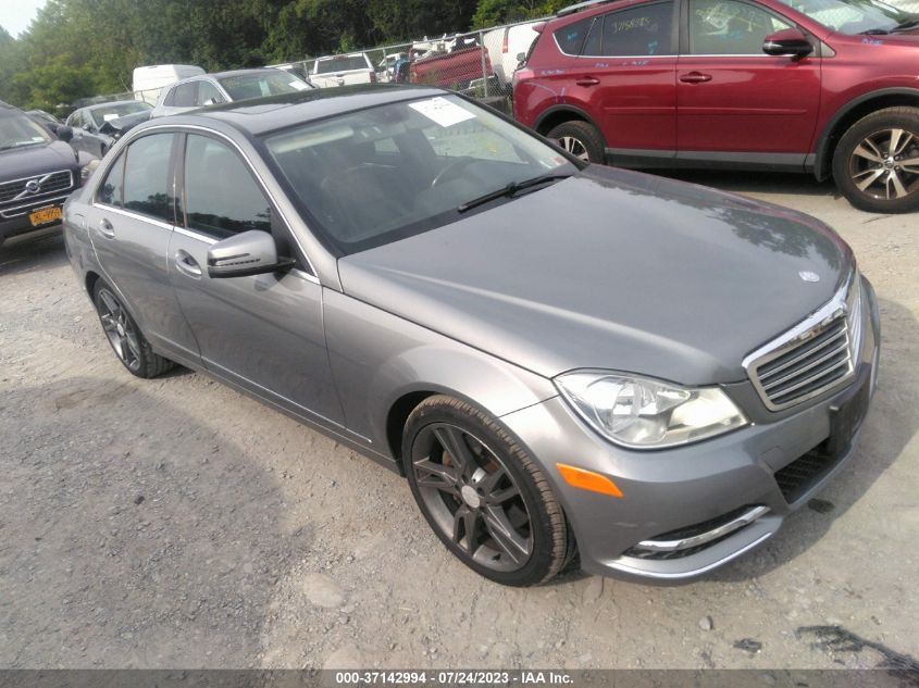 2013 MERCEDES-BENZ C-CLASS C 300 - WDDGF8AB8DA819145