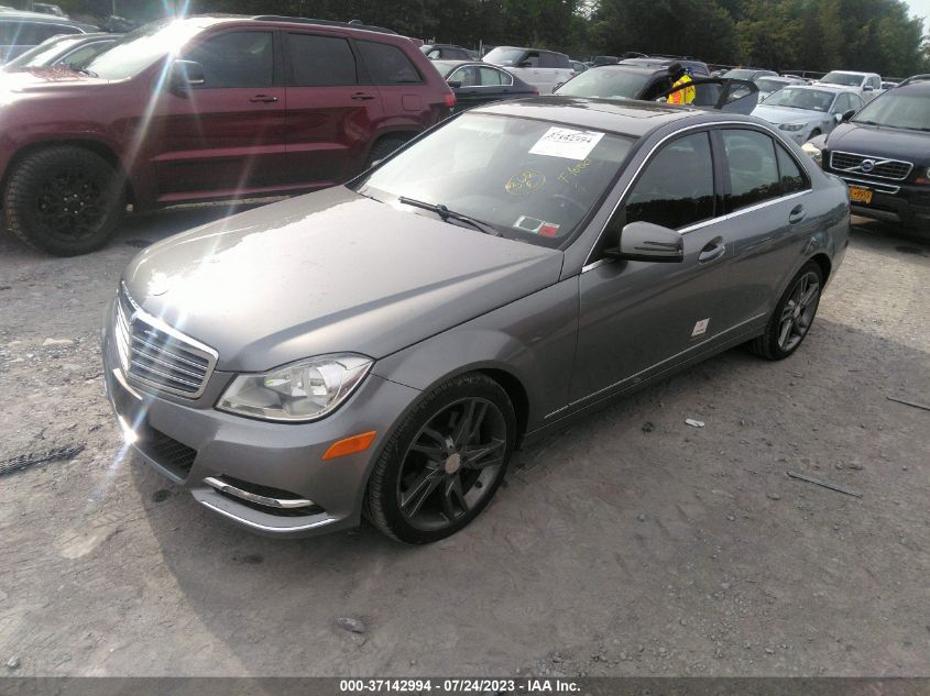 2013 MERCEDES-BENZ C-CLASS C 300 - WDDGF8AB8DA819145