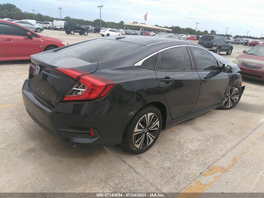 VIN JHMFC1F30JX032303 2018 HONDA CIVIC SEDAN EX-T
