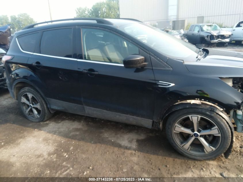 2017 FORD ESCAPE SE - 1FMCU9GD9HUA49423