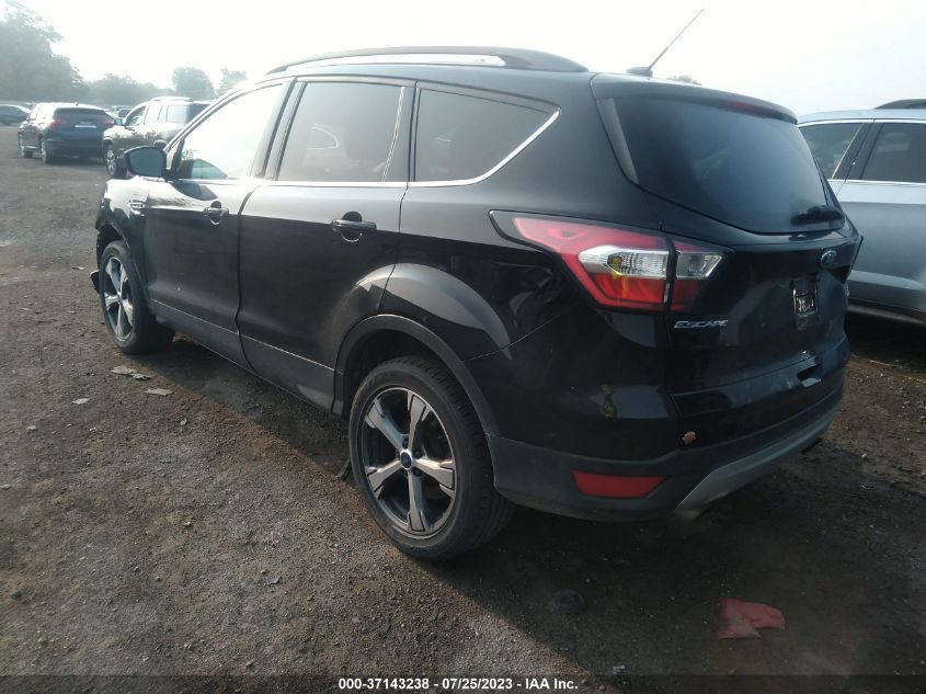 2017 FORD ESCAPE SE - 1FMCU9GD9HUA49423