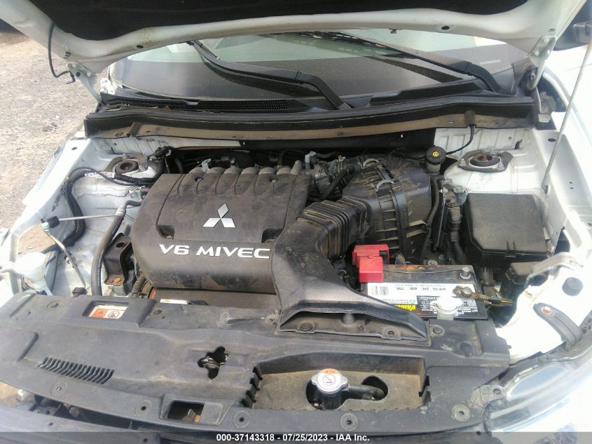 2015 MITSUBISHI OUTLANDER GT - JA4JZ4AX9FZ002194