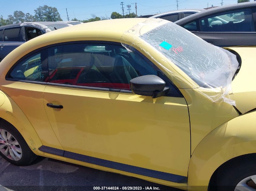2015 VOLKSWAGEN BEETLE COUPE 1.8T FLEET EDITION - 3VWF17AT1FM644019
