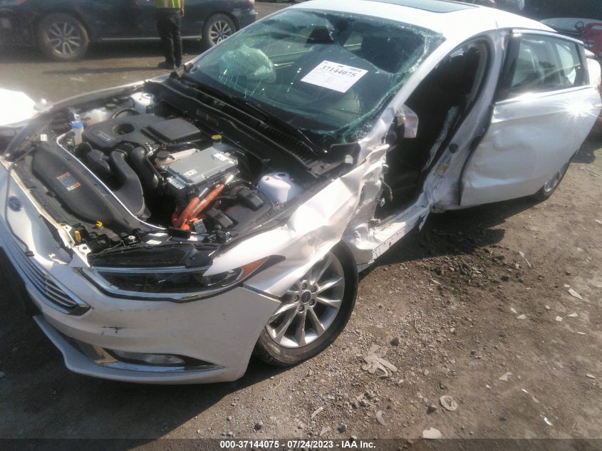 2017 FORD FUSION ENERGI TITANIUM/PLATINUM - 3FA6P0SU9HR190419