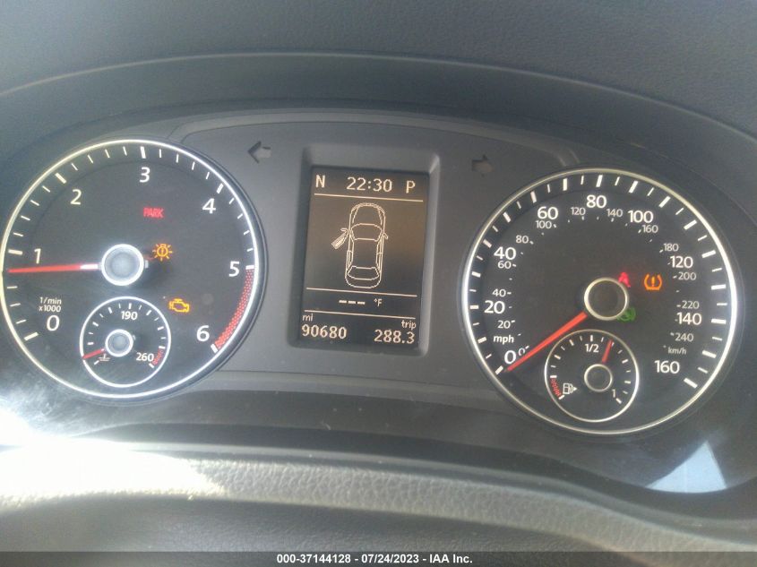 2015 VOLKSWAGEN PASSAT SE - 1VWBV7A33FC035129