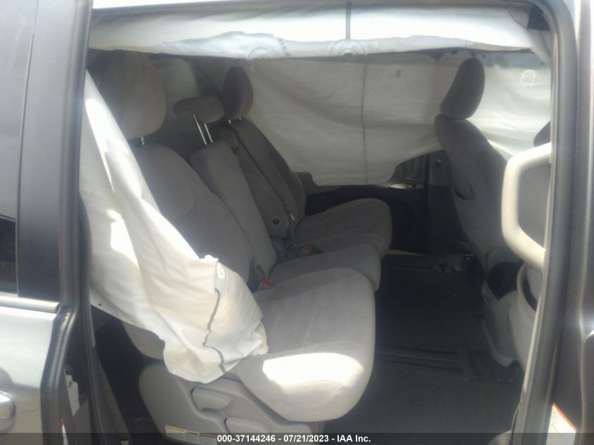 2015 TOYOTA SIENNA LE - 5TDKK3DC9FS669267