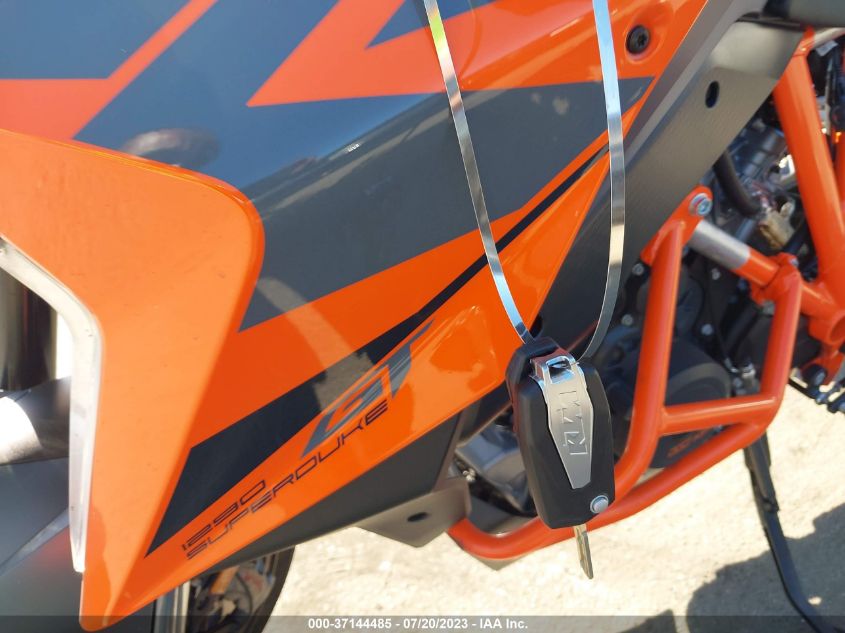 2023 KTM 1290 SUPER DUKE GT VBKV6940XPM967395